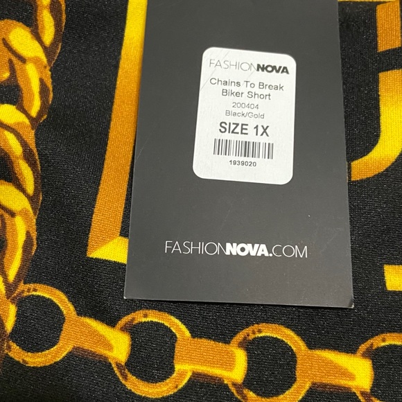 Fashion Nova Biker Short - Picture 3 of 5